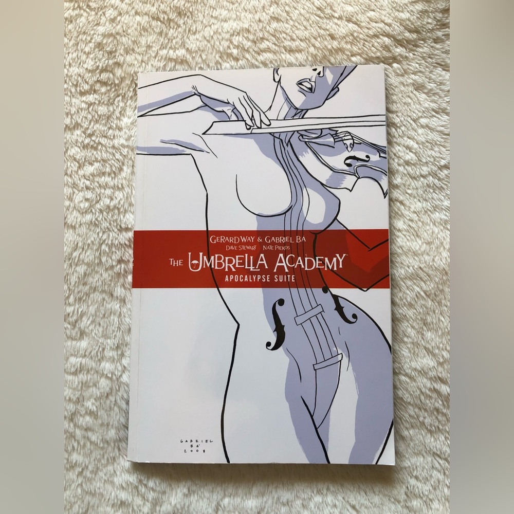 The Umbrella Academy Graphic Novel.